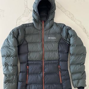 Columbia Puffer Jacket Women's Green, Blue and Orange Zipper XS